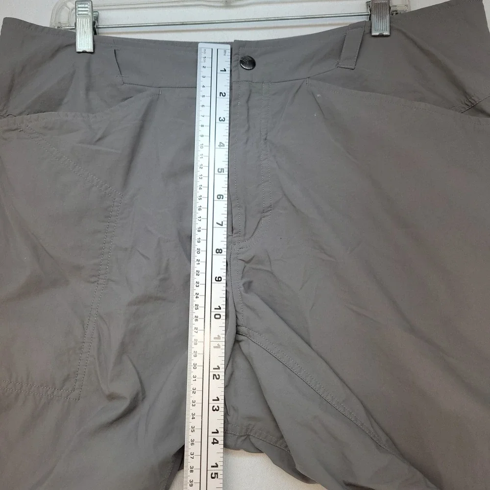 Mountain Hardwear Hiking Shorts Mens L Grey Outdoor Nylon Cargo OM3912